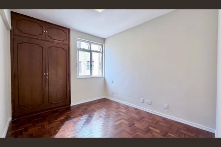 Apartamento à venda com 100m², 2 quartos e 1 vaga