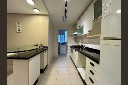 Apartamento para alugar com 80m², 2 quartos e 1 vaga Apartamento para alugar com 80m², 2 quartos e 1 vagaCozinha