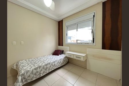 Quarto  de apartamento para alugar com 2 quartos, 80m² em Itacorubi, Florianópolis