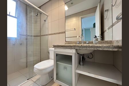Apartamento para alugar com 80m², 2 quartos e 1 vaga Apartamento para alugar com 80m², 2 quartos e 1 vagaBanheiro suíte