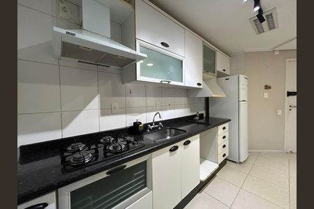 Apartamento para alugar com 80m², 2 quartos e 1 vaga Apartamento para alugar com 80m², 2 quartos e 1 vagaCozinha