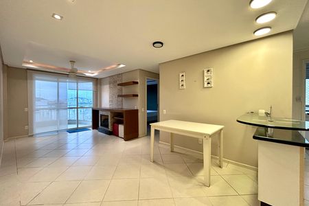 Sala  de apartamento para alugar com 2 quartos, 80m² em Itacorubi, Florianópolis
