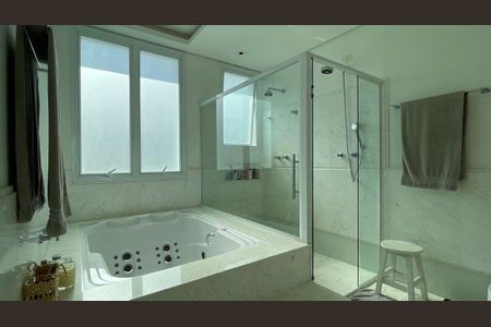 Casa à venda com 411m², 4 quartos e 4 vagas