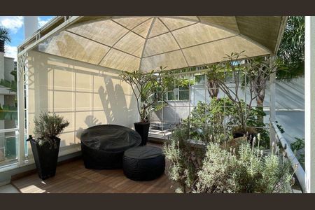 Casa à venda com 411m², 4 quartos e 4 vagas