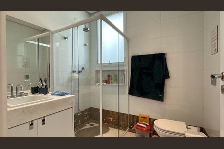 Casa à venda com 411m², 4 quartos e 4 vagas