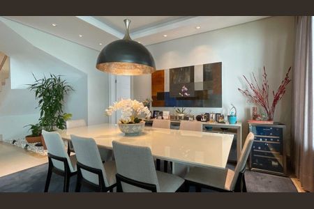 Casa à venda com 411m², 4 quartos e 4 vagas