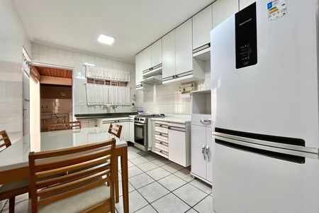 Casa para alugar com 152m², 3 quartos e 2 vagas Casa para alugar com 152m², 3 quartos e 2 vagasCozinha