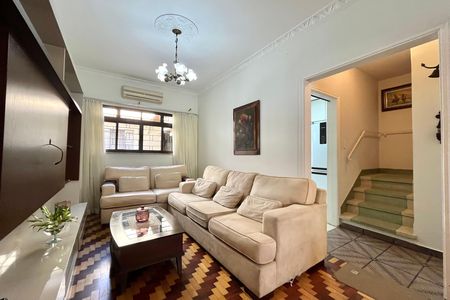 Casa para alugar com 152m², 3 quartos e 2 vagas Casa para alugar com 152m², 3 quartos e 2 vagasSala