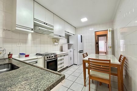 Casa para alugar com 152m², 3 quartos e 2 vagas Casa para alugar com 152m², 3 quartos e 2 vagasCozinha