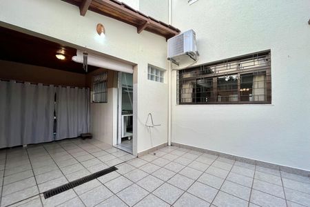 Casa para alugar com 152m², 3 quartos e 2 vagas Casa para alugar com 152m², 3 quartos e 2 vagasQuintal