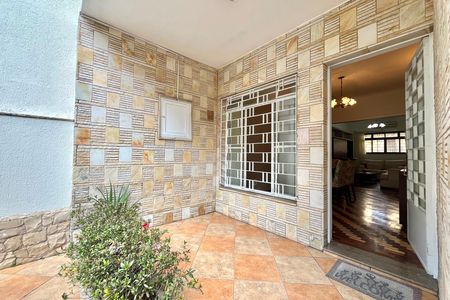 Casa para alugar com 152m², 3 quartos e 2 vagas Casa para alugar com 152m², 3 quartos e 2 vagasEntrada