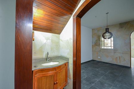 Casa para alugar com 120m², 3 quartos e 1 vaga Casa para alugar com 120m², 3 quartos e 1 vagaSala