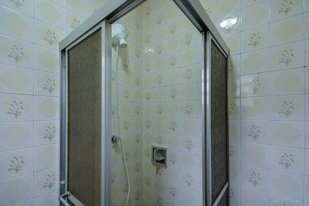 Casa para alugar com 120m², 3 quartos e 1 vaga Casa para alugar com 120m², 3 quartos e 1 vagaBanheiro 2