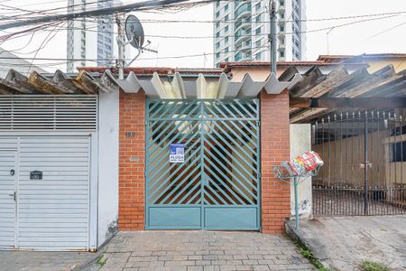 Casa para alugar com 120m², 3 quartos e 1 vaga Casa para alugar com 120m², 3 quartos e 1 vagaFachada