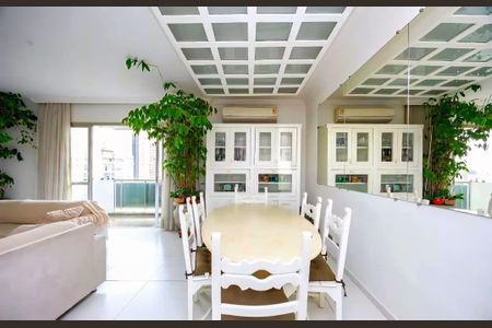 Apartamento à venda com 3 quartos, 153m² em Campo Belo, São Paulo