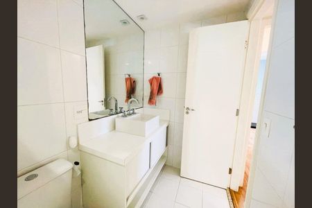 Apartamento à venda com 72m², 2 quartos e 2 vagas