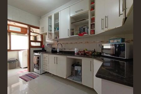 Cozinha de apartamento para alugar com 2 quartos, 79m² em Jardim Itu, Porto Alegre