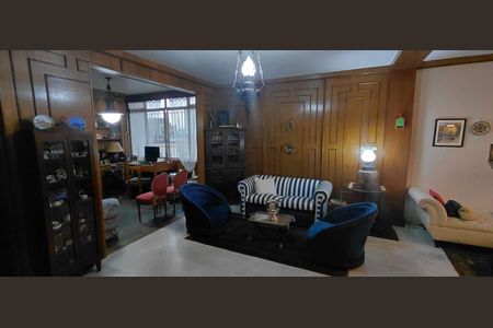 Apartamento à venda com 213m², 4 quartos e 2 vagas