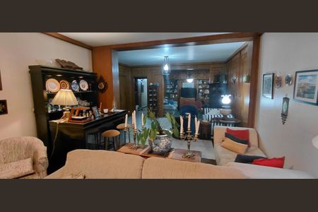 Apartamento à venda com 213m², 4 quartos e 2 vagas