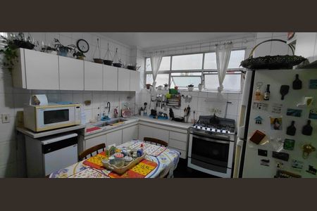 Apartamento à venda com 213m², 4 quartos e 2 vagas