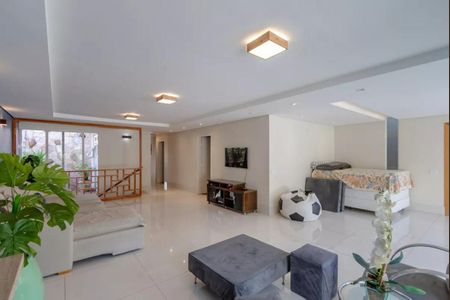Casa à venda com 4 quartos, 335m² em Brooklin, São Paulo