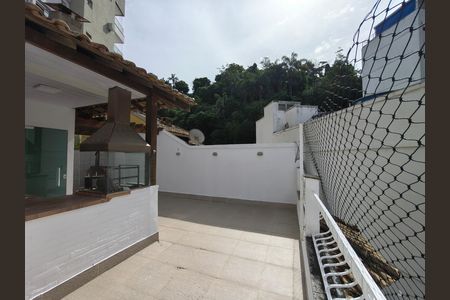 Casa para alugar com 233m², 3 quartos e 3 vagas