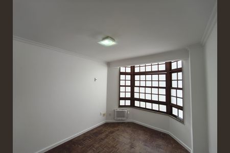 Casa para alugar com 233m², 3 quartos e 3 vagas