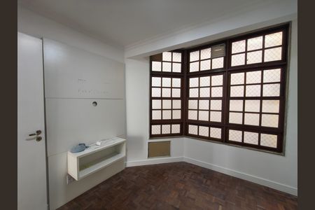 Casa para alugar com 233m², 3 quartos e 3 vagas