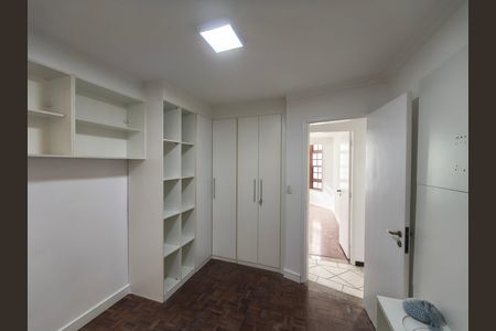 Casa para alugar com 233m², 3 quartos e 3 vagas