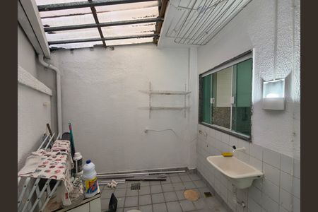Casa para alugar com 233m², 3 quartos e 3 vagas