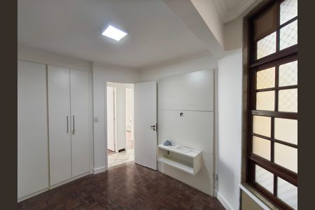 Casa para alugar com 233m², 3 quartos e 3 vagas