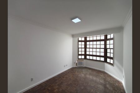 Casa para alugar com 233m², 3 quartos e 3 vagas