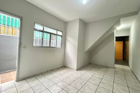 Sala de casa para alugar com 2 quartos, 80m² em Vila da Saúde, São Paulo