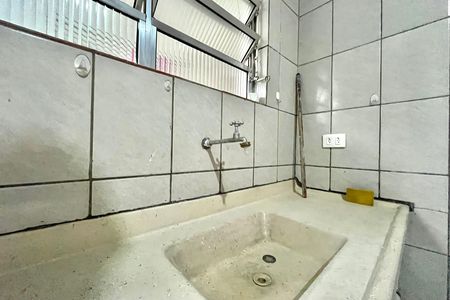 Casa para alugar com 80m², 2 quartos e sem vaga Casa para alugar com 80m², 2 quartos e sem vagaCozinha