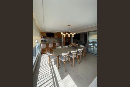 Apartamento à venda com 159m², 4 quartos e 2 vagas
