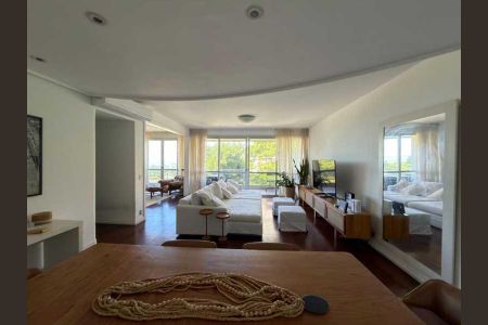 Apartamento à venda com 142m², 3 quartos e 2 vagas