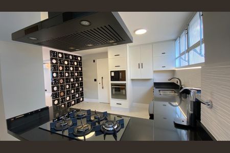 Apartamento à venda com 130m², 3 quartos e 1 vaga