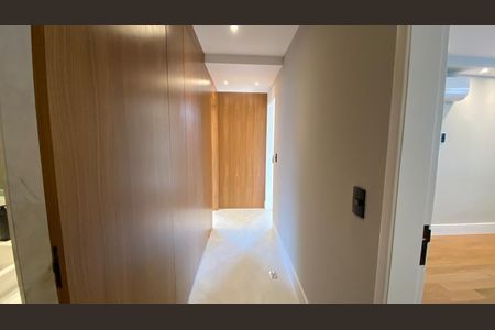 Apartamento à venda com 130m², 3 quartos e 1 vaga