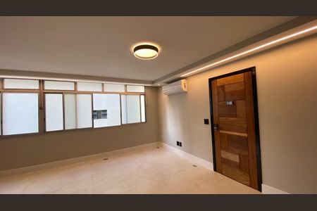 Apartamento à venda com 130m², 3 quartos e 1 vaga