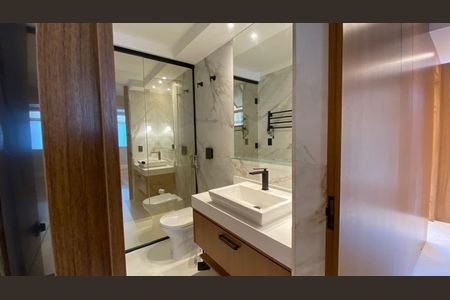 Apartamento à venda com 3 quartos, 130m² em Higienópolis, São Paulo