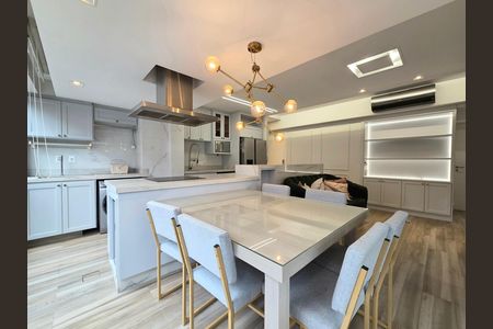 Apartamento à venda com 82m², 2 quartos e 2 vagas Apartamento à venda com 82m², 2 quartos e 2 vagasSala