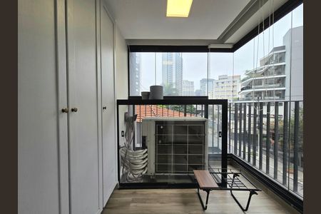 Apartamento à venda com 82m², 2 quartos e 2 vagas Apartamento à venda com 82m², 2 quartos e 2 vagasVaranda