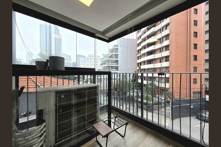 Apartamento à venda com 82m², 2 quartos e 2 vagas Apartamento à venda com 82m², 2 quartos e 2 vagasVaranda