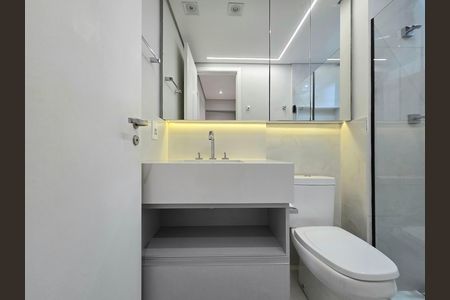 Apartamento à venda com 82m², 2 quartos e 2 vagas Apartamento à venda com 82m², 2 quartos e 2 vagasBanheiro da Suíte