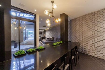 Apartamento à venda com 82m², 2 quartos e 2 vagas Apartamento à venda com 82m², 2 quartos e 2 vagasÁrea comum - Salão de festas