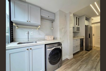 Apartamento à venda com 82m², 2 quartos e 2 vagas Apartamento à venda com 82m², 2 quartos e 2 vagasÁrea de Serviço