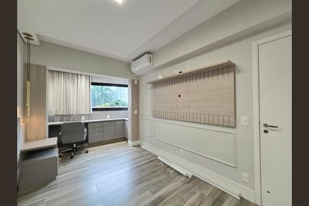 Apartamento à venda com 82m², 2 quartos e 2 vagas Apartamento à venda com 82m², 2 quartos e 2 vagasSuíte