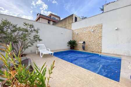 Casa à venda com 240m², 3 quartos e 3 vagas