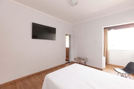 Casa à venda com 240m², 3 quartos e 3 vagas