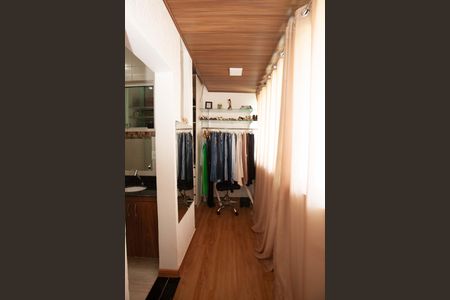 Casa à venda com 240m², 3 quartos e 3 vagas